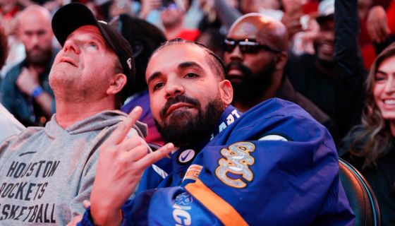Drake Disses Kendrick Lamar & More On Leaked New Song “Push Ups
(Drop and Give Me 50),” Social Media Reacts