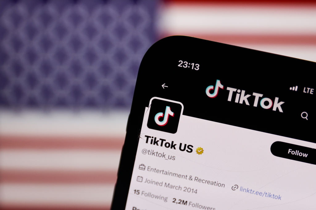 TikTok USA Photo Illustrations