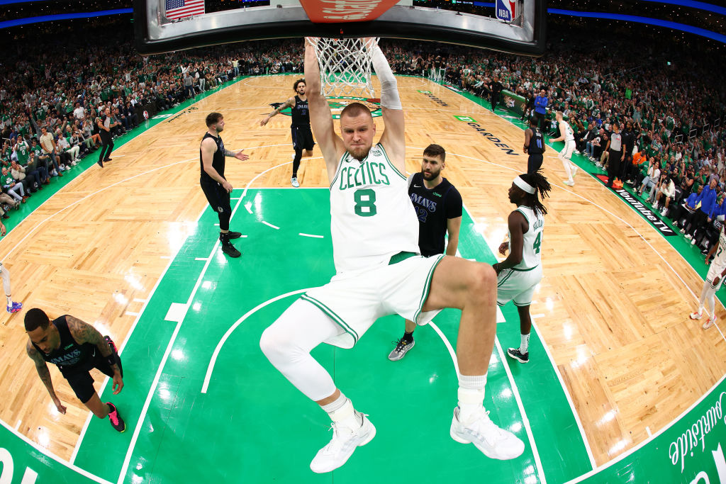 Kristaps Porzingis Celtics Mavericks