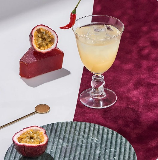 Cointreau Spicy Fizz Passionfruit