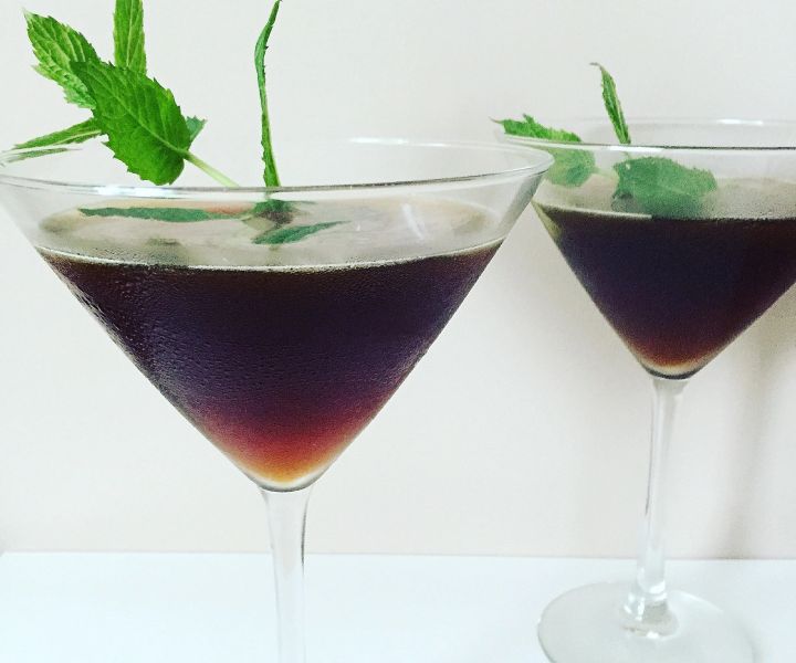 Mocha Mint Bizzy Martini (serves 2)