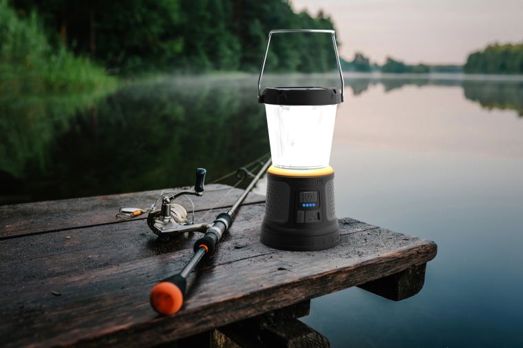Duracell 2000 Lumen Tri-Power Lantern