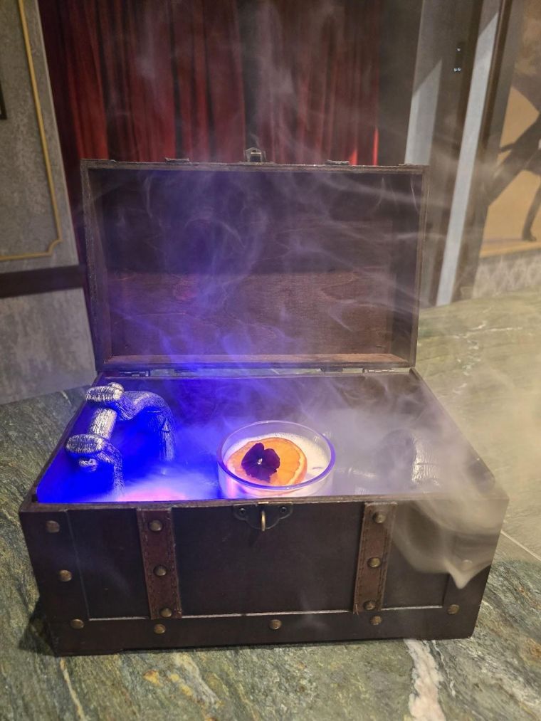 Escape from Houdini’s Chest