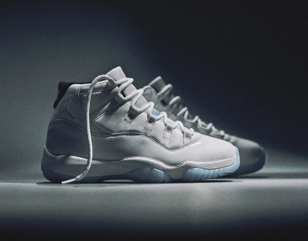 Nike AIR JORDAN XI LEGEND BLUE