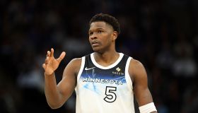 San Antonio Spurs v Minnesota Timberwolves