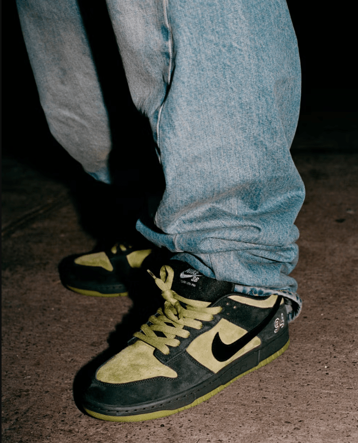 Supreme/ Nike SB Dunk Low 2025