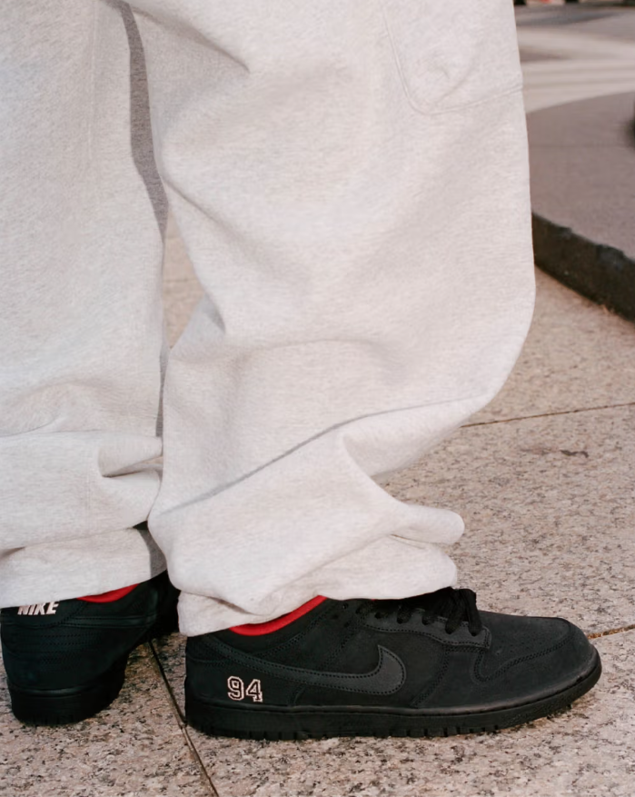 Supreme/ Nike SB Dunk Low 2025