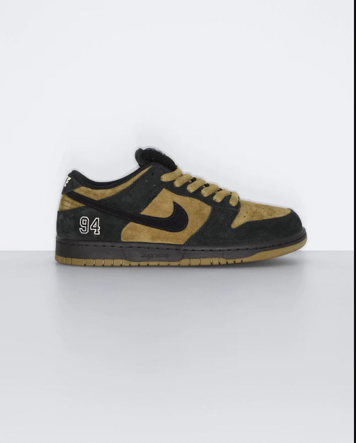 Supreme/ Nike SB Dunk Low 2025