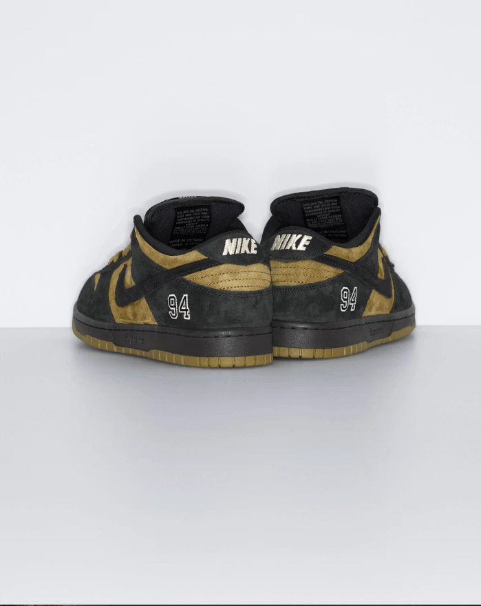 Supreme/ Nike SB Dunk Low 2025