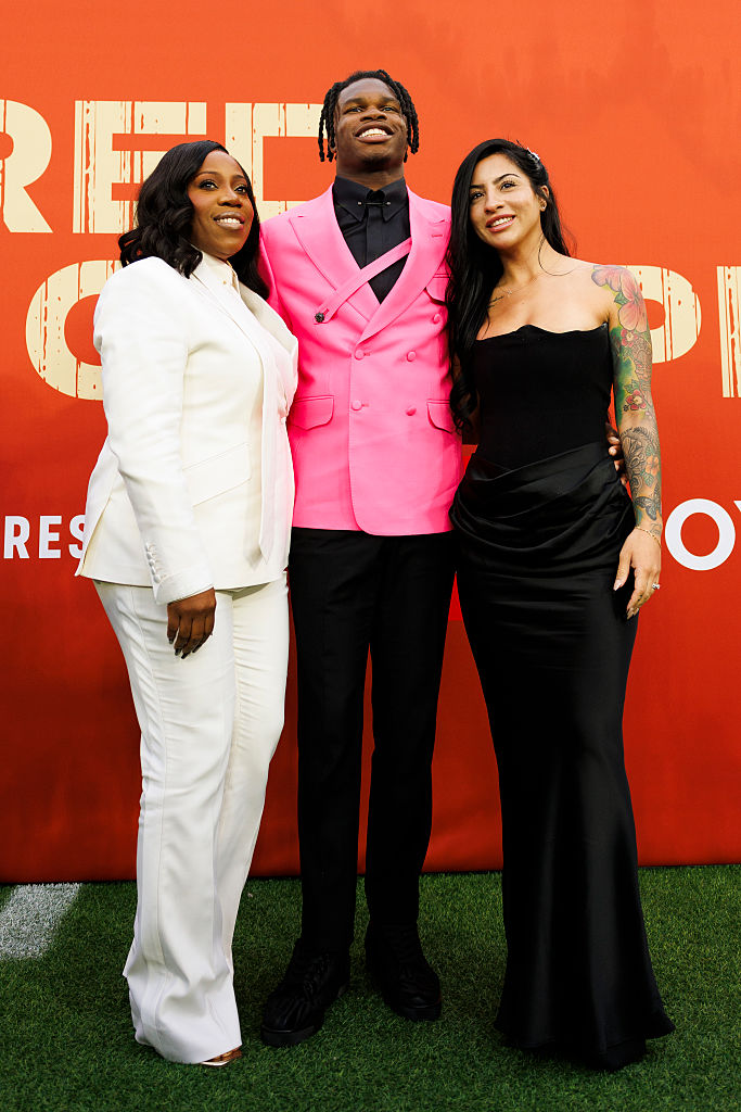 leanna-lenee-travis-hunter-wife-and mother