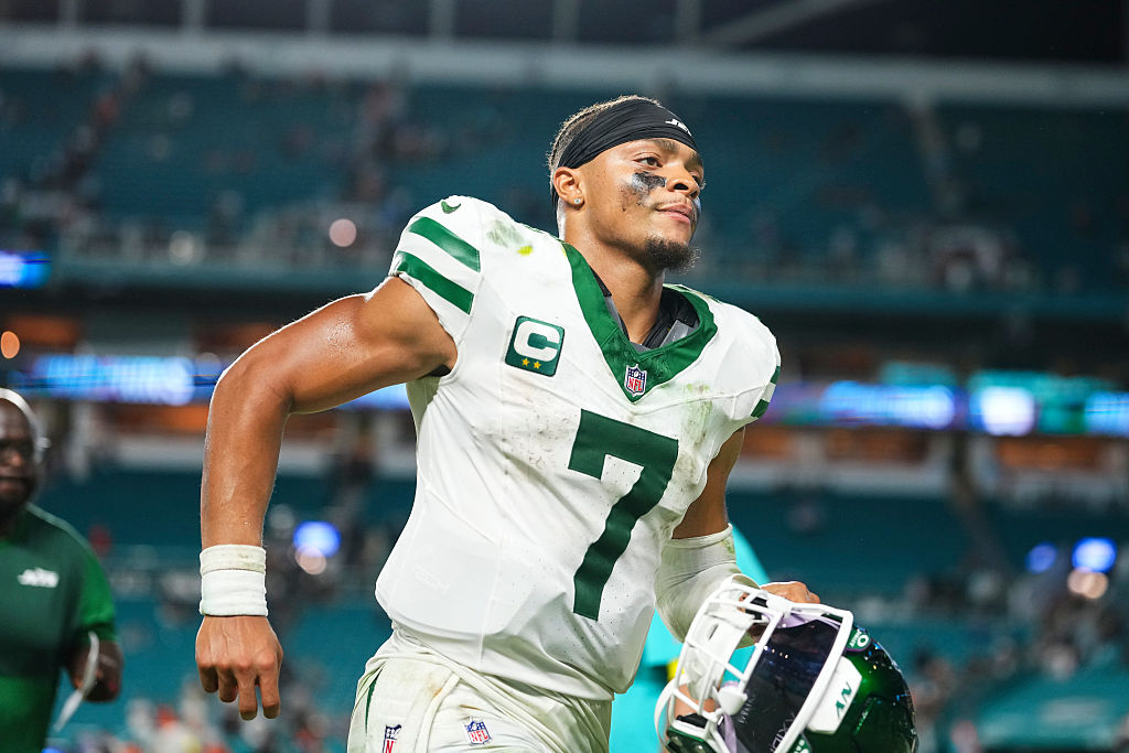 New York Jets v Miami Dolphins