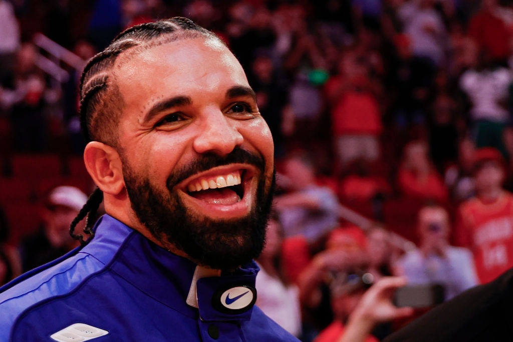 Drake’s Jumps Back Into Acting With Comedic Role In “The Office Movers” Series