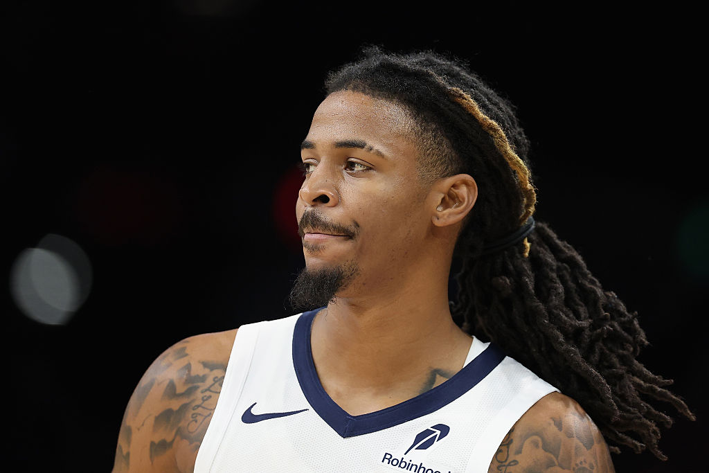 Memphis Grizzlies v Phoenix Suns