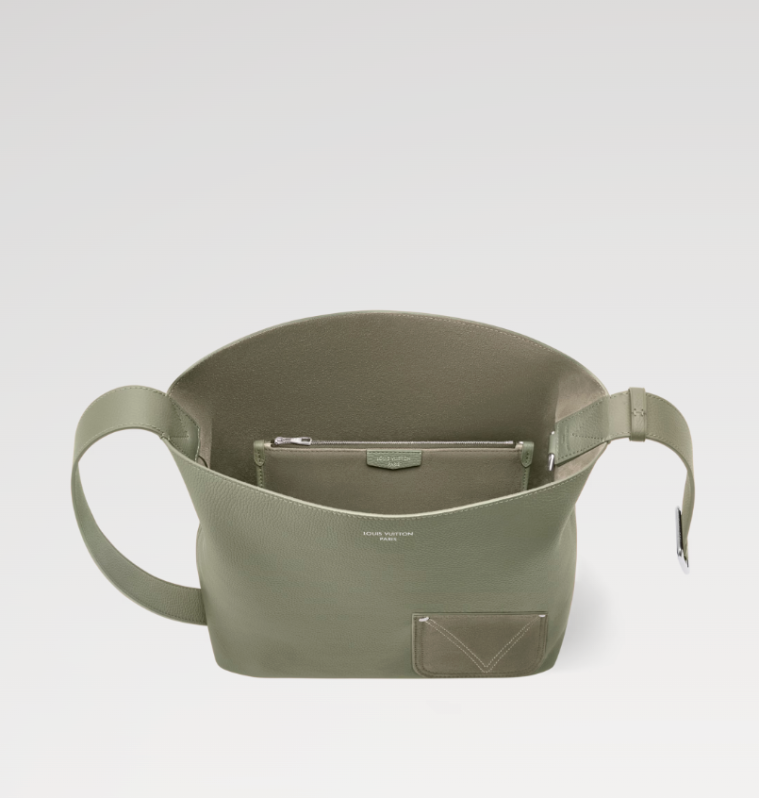 Louis Vuitton Men's Bags