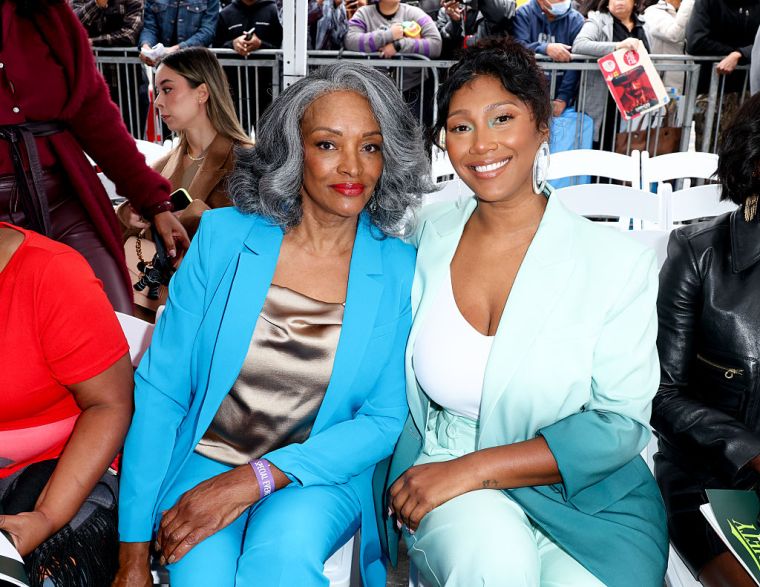 Cheryl Mitchell With Taylor Simone