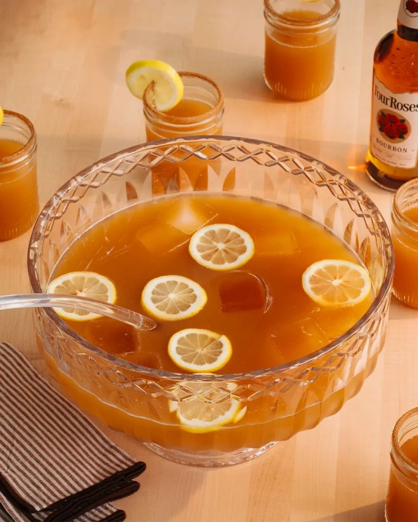 Apple Cider Punch Bowl (Four Roses)