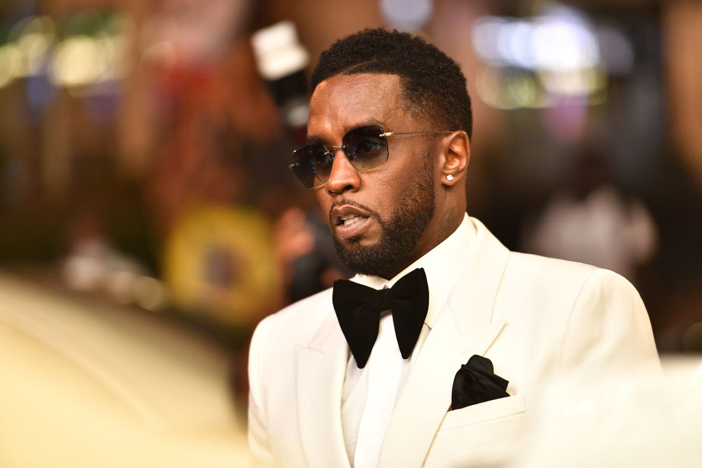 Diddy’s Employees Reportedly Upset Over Missing Paychecks While He’s Locked Up, Social Media Not Shocked