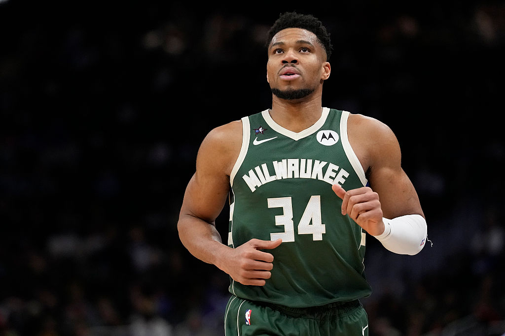 Oklahoma City Thunder v Milwaukee Bucks