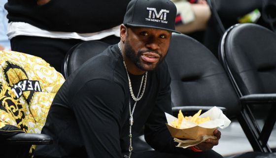 Floyd Mayweather Jr. To Unretire After Mike Tyson Fight, Social Media Swears He’s Broke