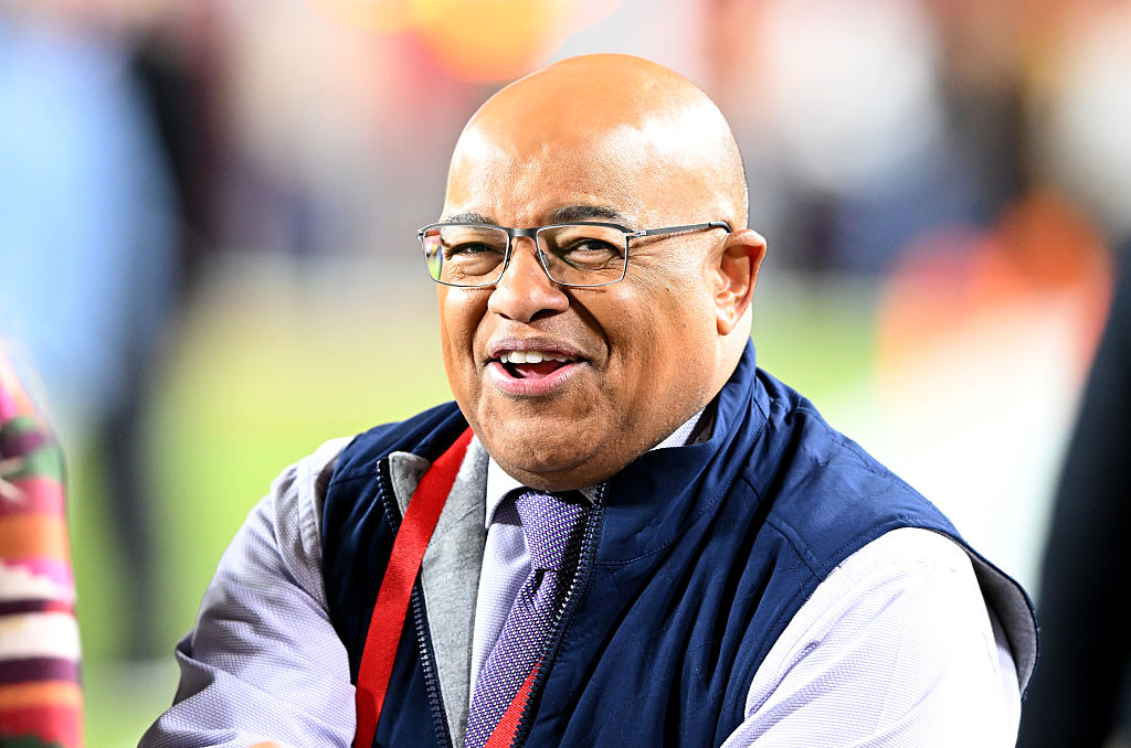 mike-tirico-sports-broadcasting-career-breakdown