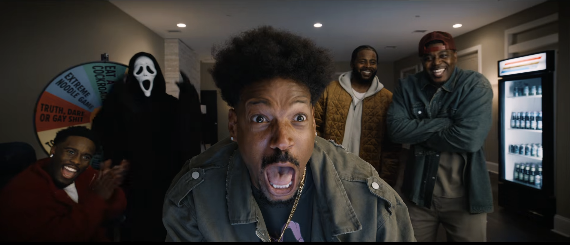 'Scary Movie 6' Teases Return of OG Characters & More Spoofs