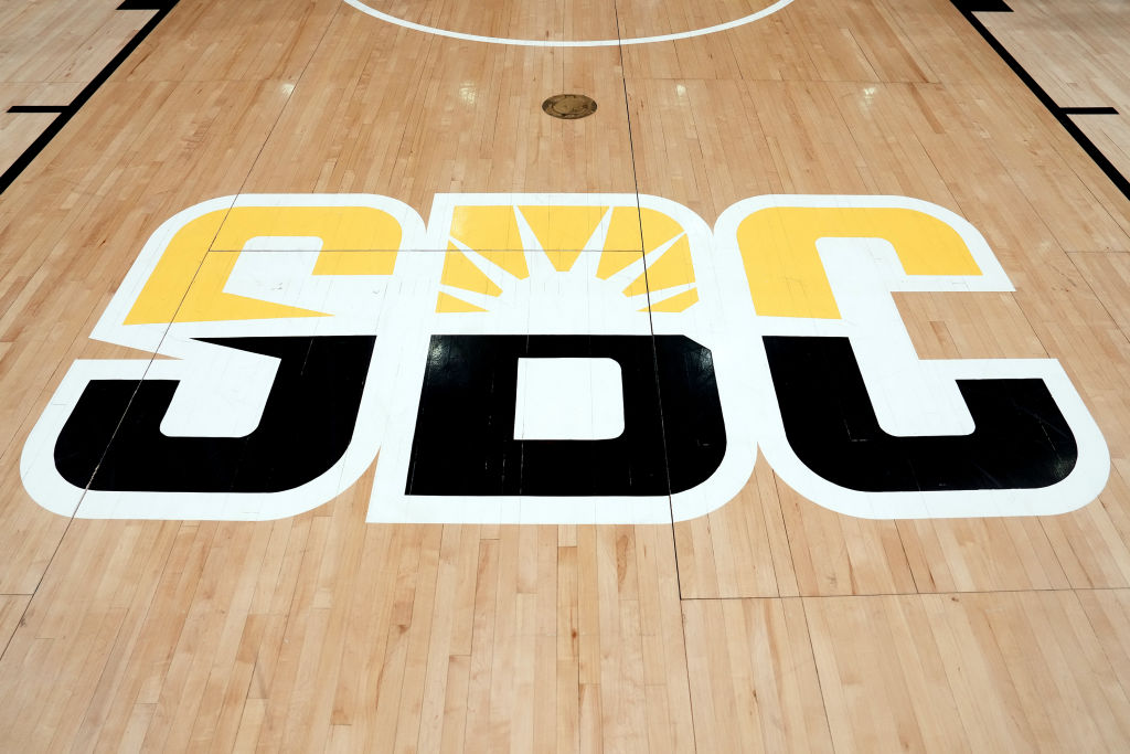 Referee Knocked Out During Women’s NCAA Basketball Brawl