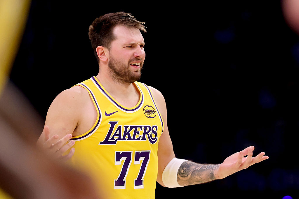 Indiana Pacers v Los Angeles Lakers