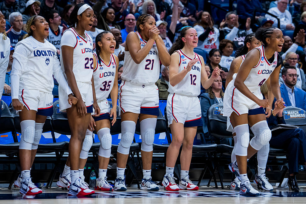 Syracuse v Connecticut