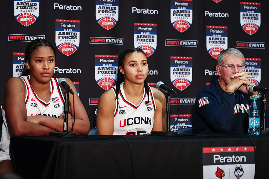 Armed Forces Classic: Connecticut v Louisville