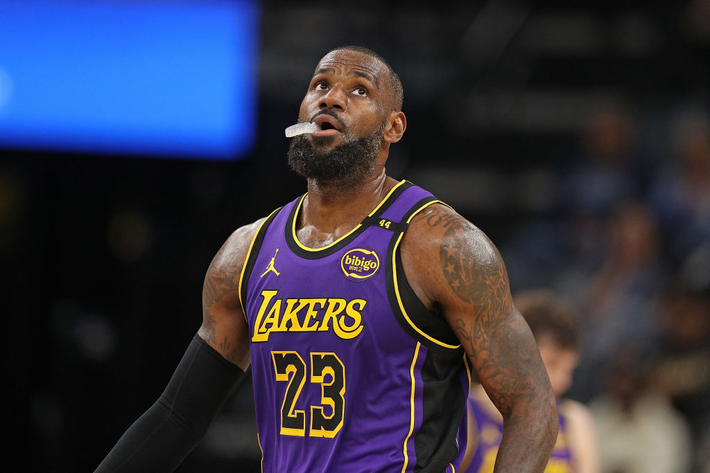 Los Angeles Lakers v Memphis Grizzlies