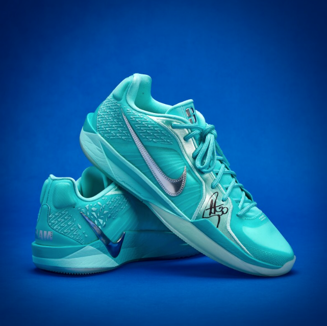 aSotheby's Stephen Curry Collection "My Sneaker Free Agency"