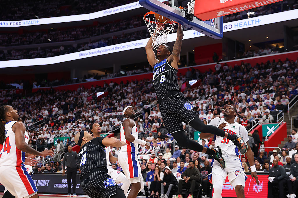Magic’s Jamal Cain Posterizes Pistons’ Jalen Duren & Undergoes Playoff Humiliation Ritual