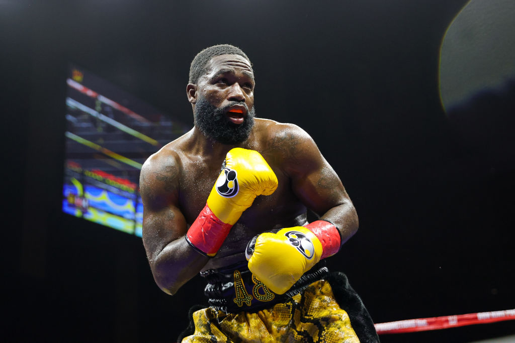 Adrien Broner v Blair Cobbs