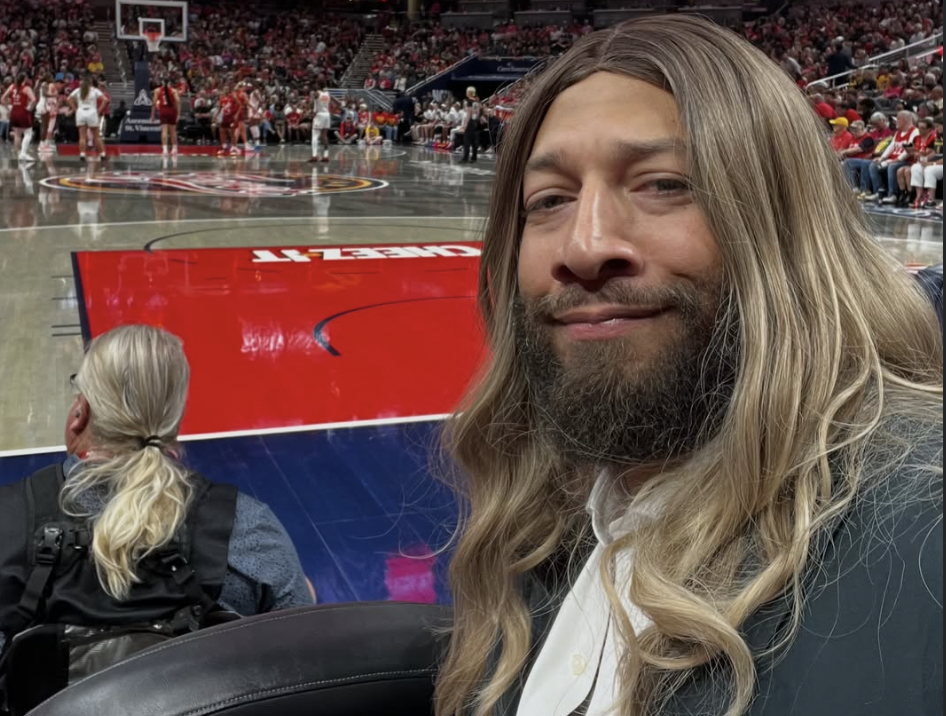 Failed NBA Hooper Royce White Clowned After Showing Up To WNBA Game Wearing A Blonde Wig